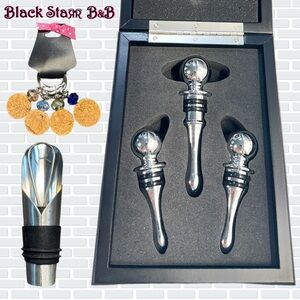 🍷Wine Bundle-Silver Wine Stoppers & Pourer Set & glass stem charms by Brookstone